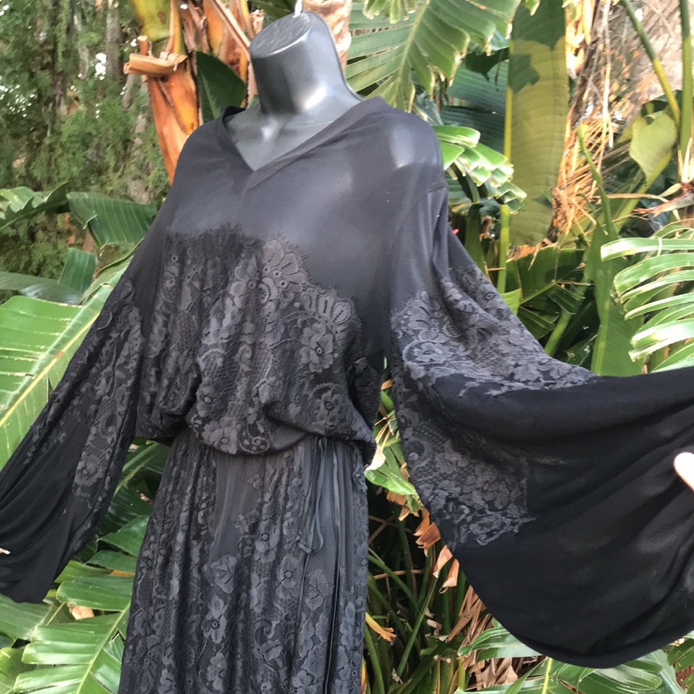 HAH sheer and lace balloon sleeve maxi dress